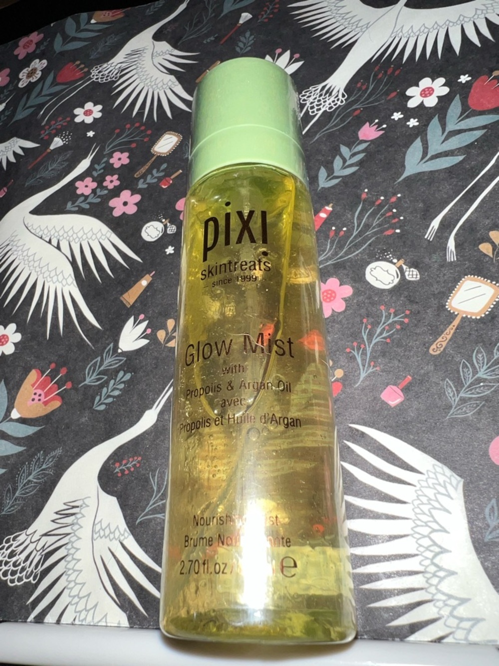 Pixi Glow Mist - Green Cap with Yellow Liquid